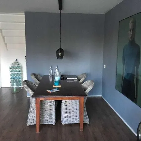 In Дом отдыха