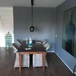 In Σπίτι διακοπών